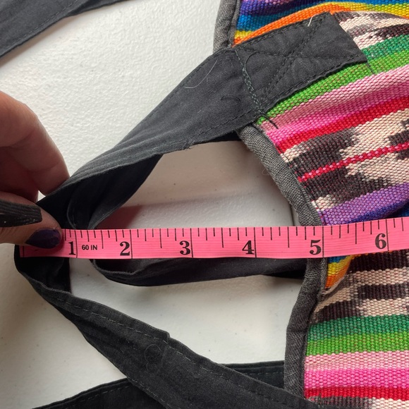 Peruvian Duffel Tote Handmade Normal Wear - Picture 5 of 10